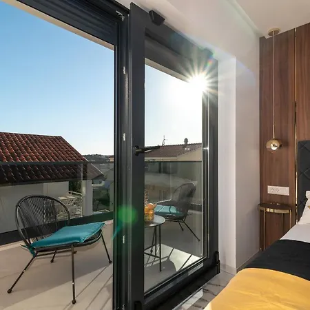 Apartments Aldo Trogir Exterior photo