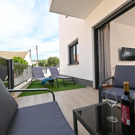 Apartments Aldo Trogir Exterior photo