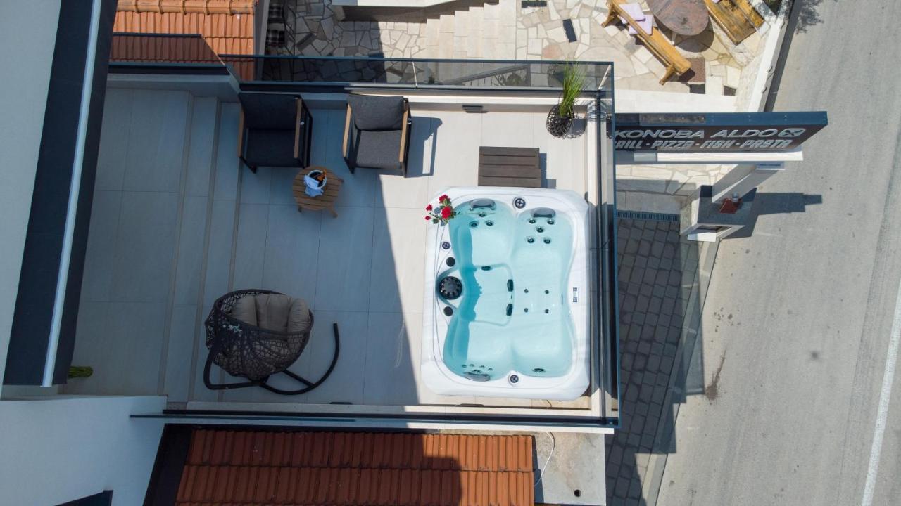 Aldo Apartment *
