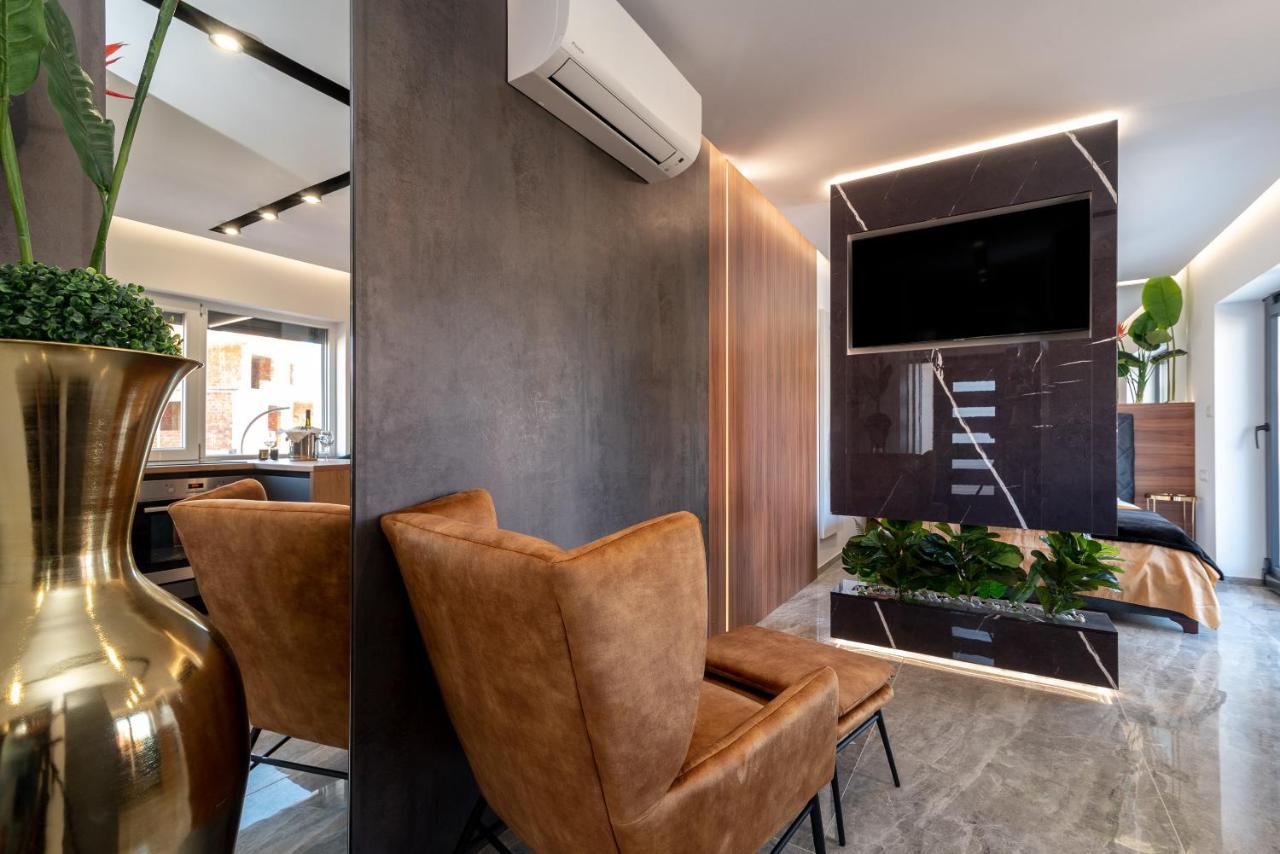 Aldo Apartment