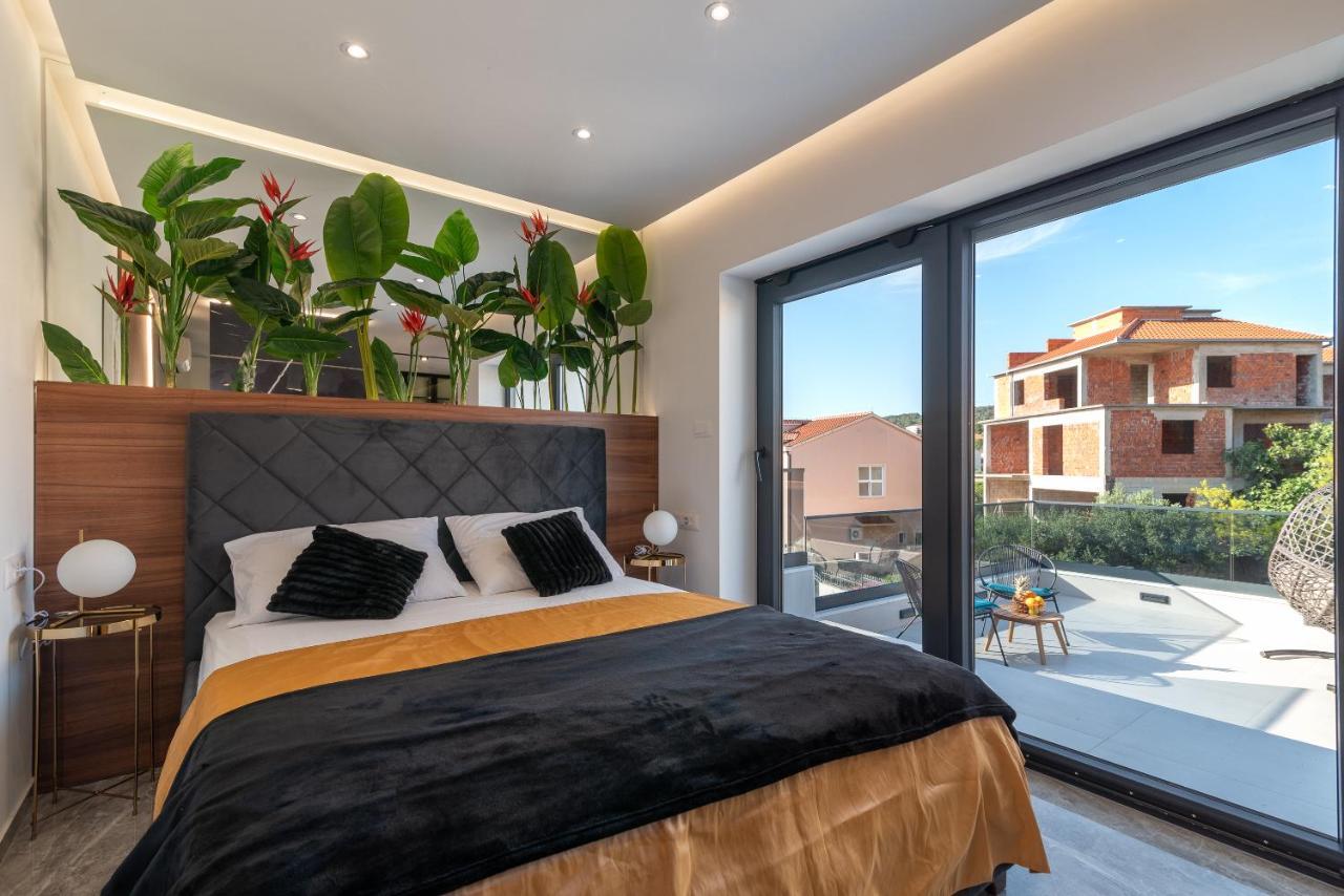 Aldo Apartment