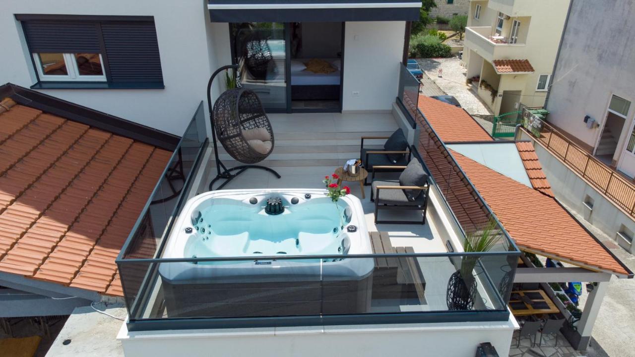 Aldo Apartment